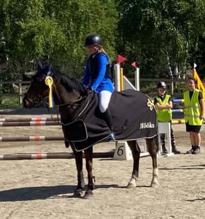 Post 276 of Show jumping with title Vinst på Hölö ridklubb ❤️