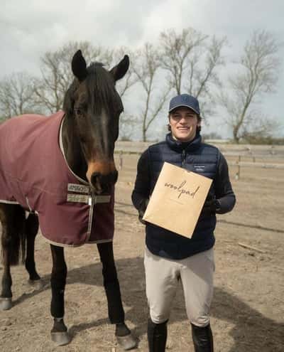 Inlägg 22 av Hannoveraner med titeln Unity gillar sina nya skydd från Hööks ⭐️