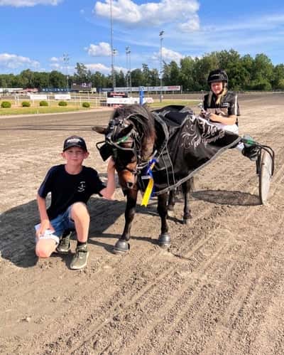 Inlägg 56 av Ponnytrav med titeln Seger på Axevalla