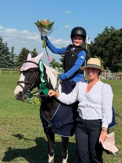 Inlägg 12 av Irländsk Sporthäst med titeln Vinst i LA ⭐️