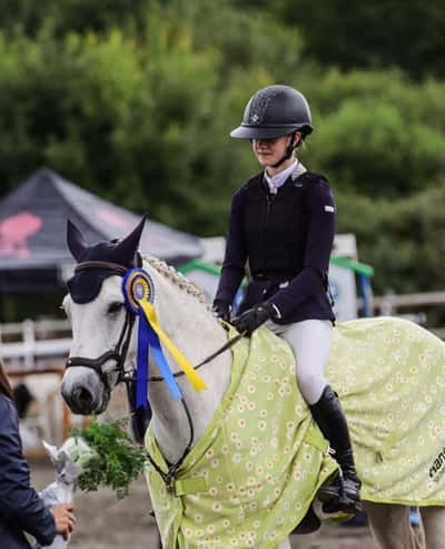 Post 185 of Show jumping with title Älskade ponny💖⚡️😭