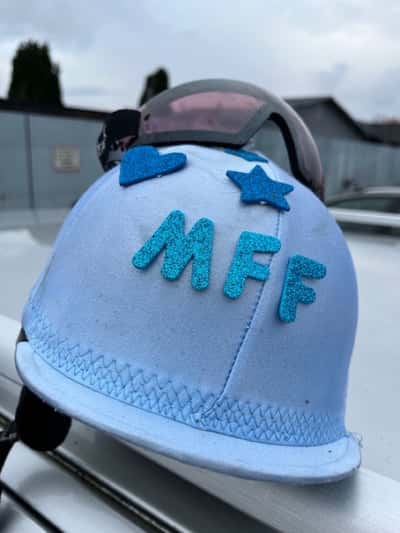 Inlägg 18 av Galopp med titeln Himmelsblått 💙⚽️💙 i söndags!