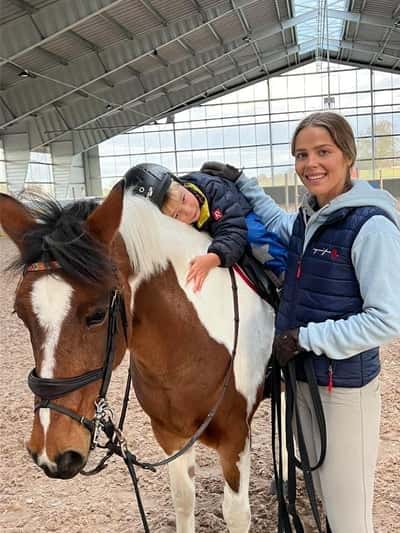Inlägg 27 av Allround med titeln Träning med Florian som har blivit så duktig 😍❤️