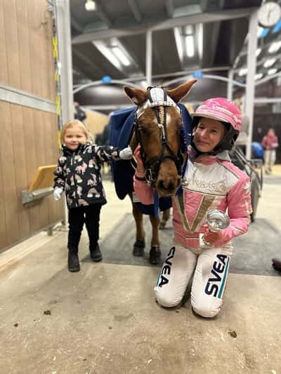 Inlägg 19 av Ponnytrav med titeln Insprängt lopp på Åby!