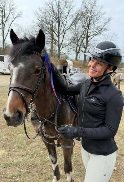 Inlägg 13 av Irländsk ridponny med titeln Tävlingsdebut med två felfria rundor 