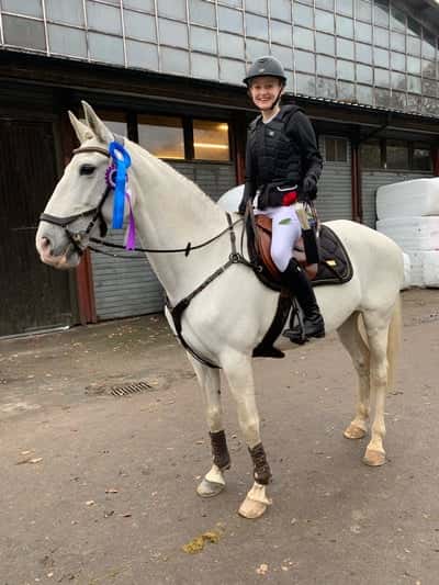 Inlägg 14 av Lusitano med titeln 2 placering hummerhoppet 80cm 2022!❣️
