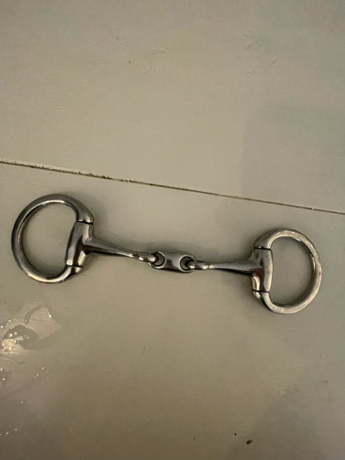 Media 1 av Tränsbett tredelat med fasta ringar