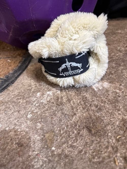 Bild av Karledsskydd från Veredus med fluff