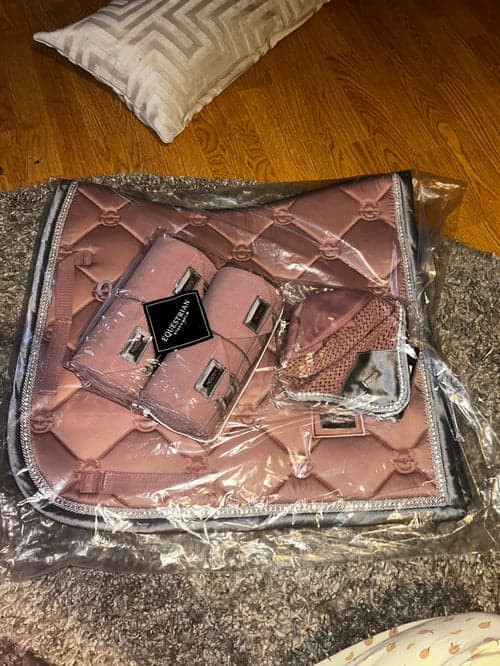 Bild av Limited edition från Equestrian Stockholm