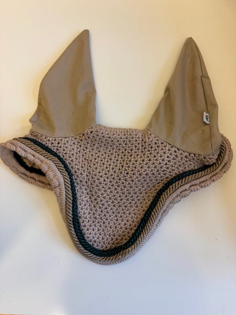 Bild 1 av Beige huva från Equline