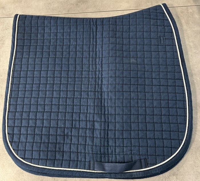 Media 2 av Mörkblått schabrak