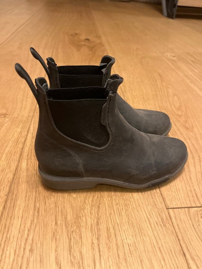 Media 2 av Kids Riding Boots