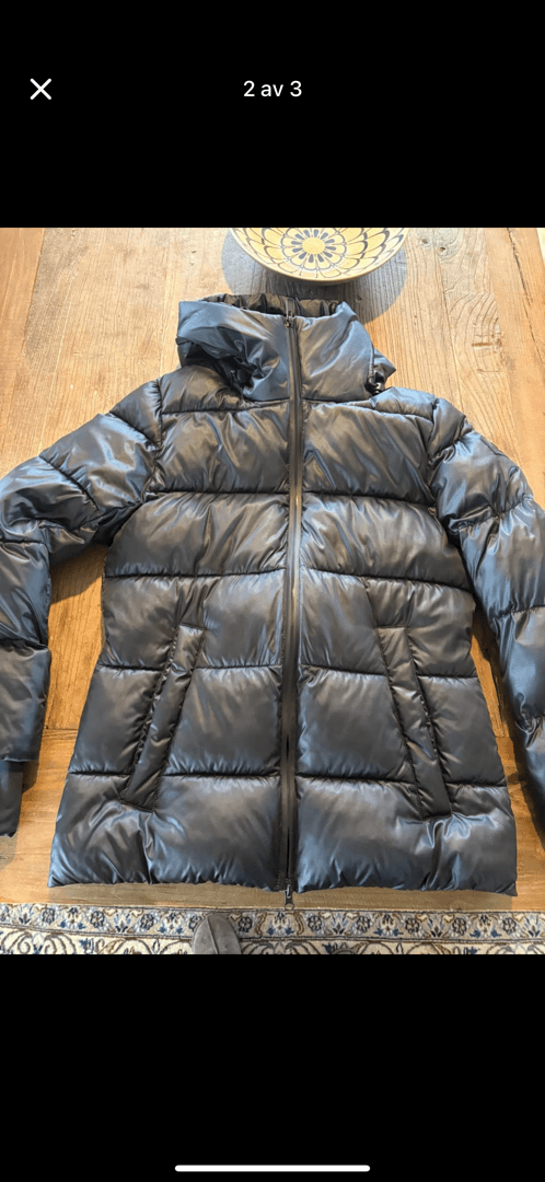 Media 1 av Svart dunjacka. PIKEUR selection quilt jacka 