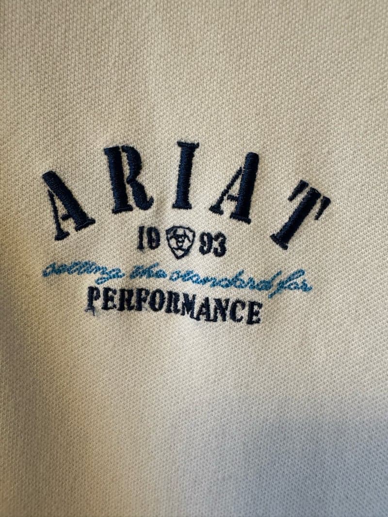 Bild 2 av Vit pikétröja från Ariat