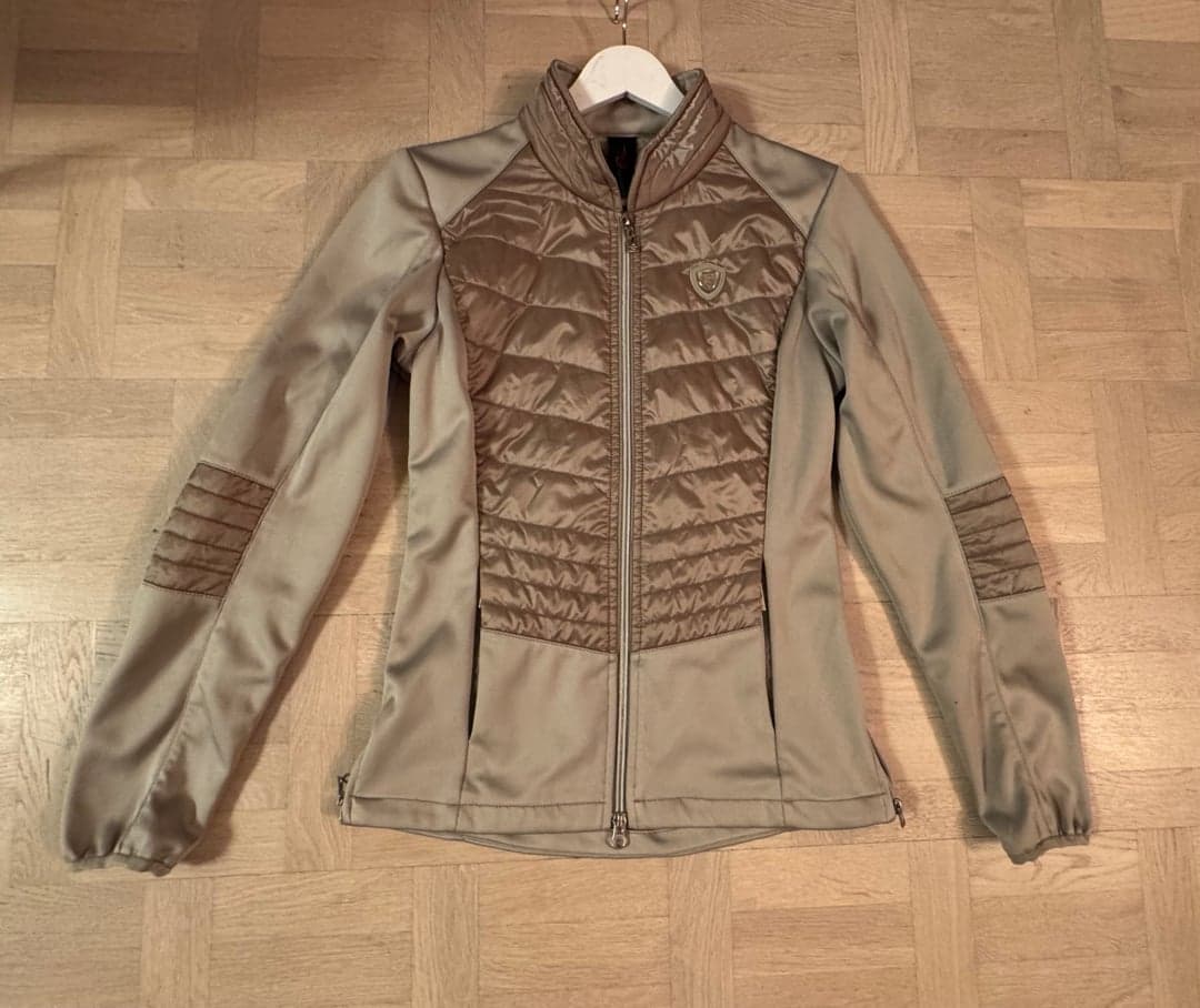 Bild 1 av Ljusgrön hybridjacka från Cavallerino