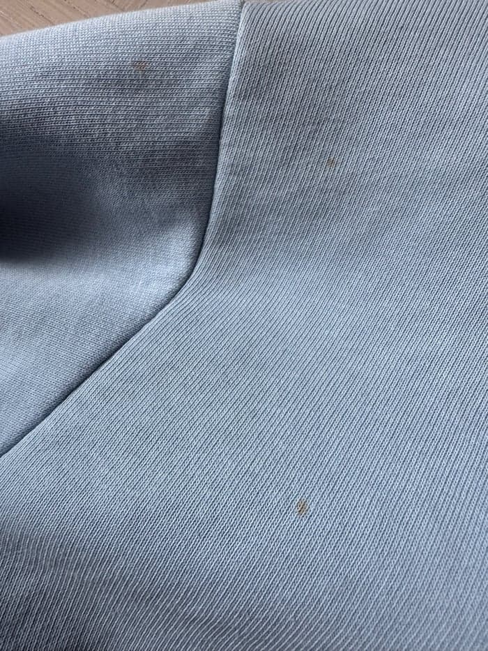 Media 6 of Ljusblå falsterbohoodie