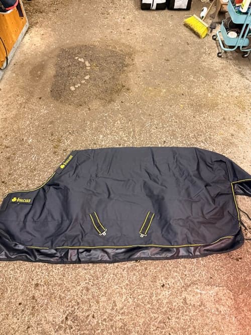 Bild av Svart utetäcke från Bucas