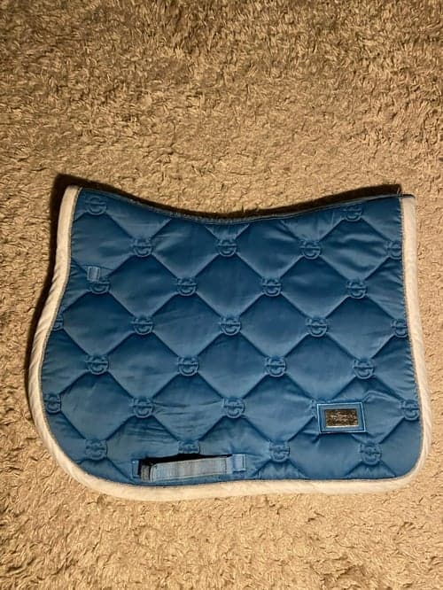 Image of Blått schabrak från equestrian stockholm 