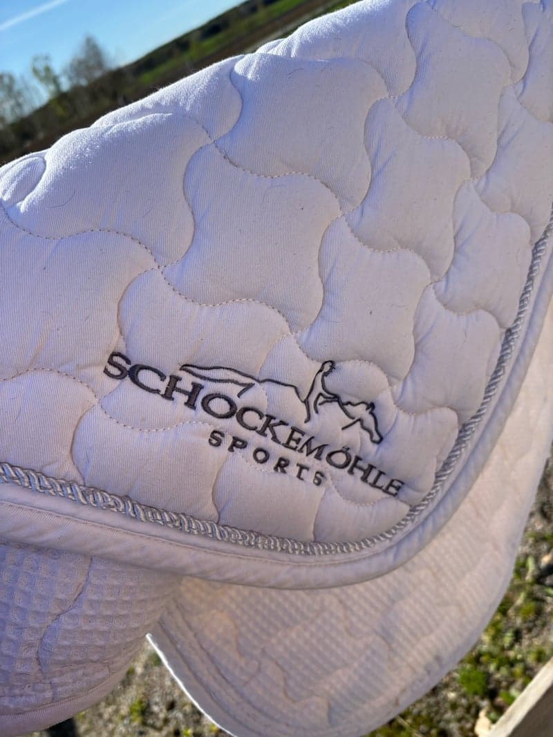 Bild 3 av Vitt schabrak från Schockemöhle