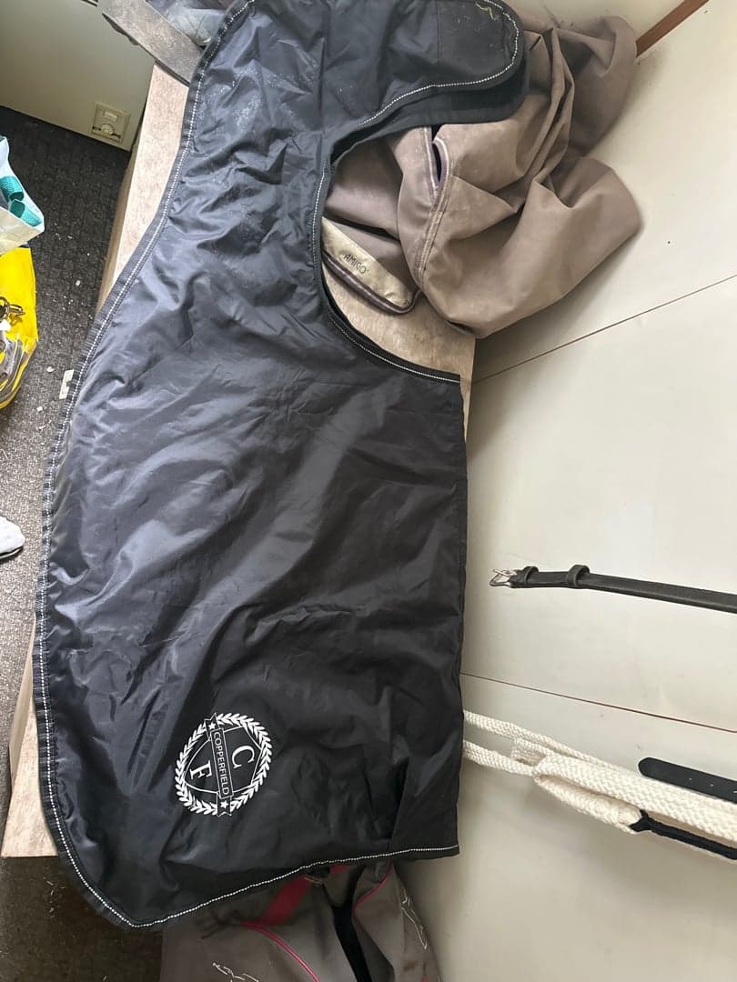 Bild 1 av Svart ridtäcke från Copperfield