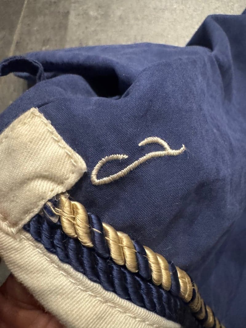 Bild 2 av Blå tävlingshuva ponny