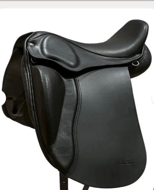 Media 4 av Svart TopReiter Start 16,5’.