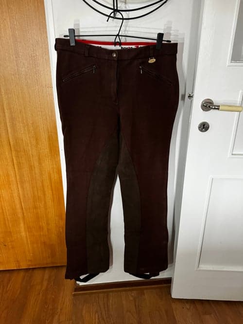 Bild av Bruna jodhpurs ridbyxor.