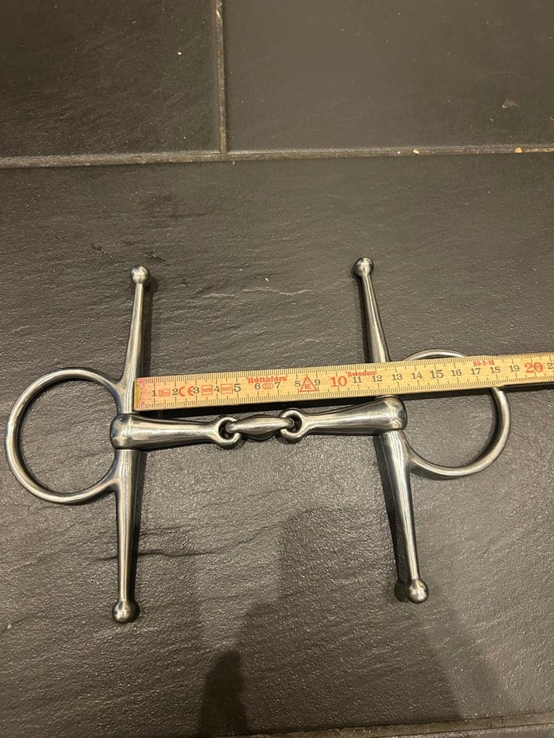 Bild 2 av Tredelat bett med parerstänger