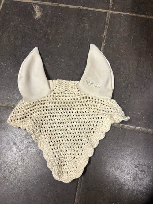 Bild av Vit flug huva från Eskadron