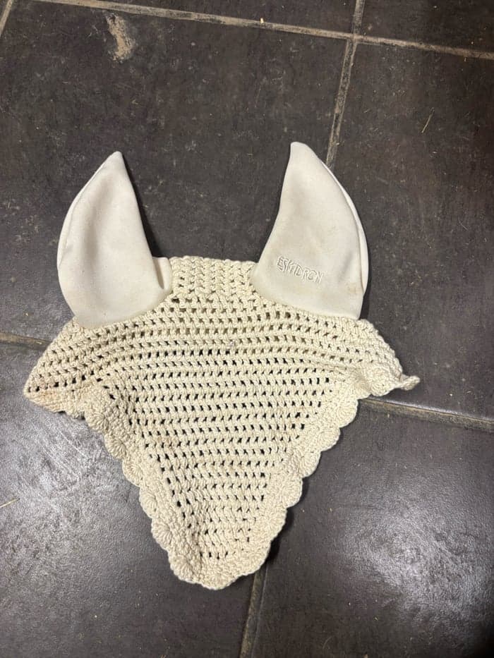 Media 1 av Vit flug huva från Eskadron