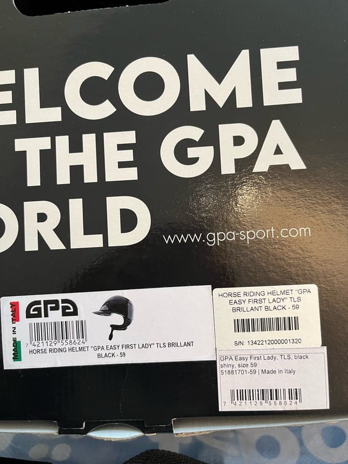 Media 6 of Svart hjälm från GPA