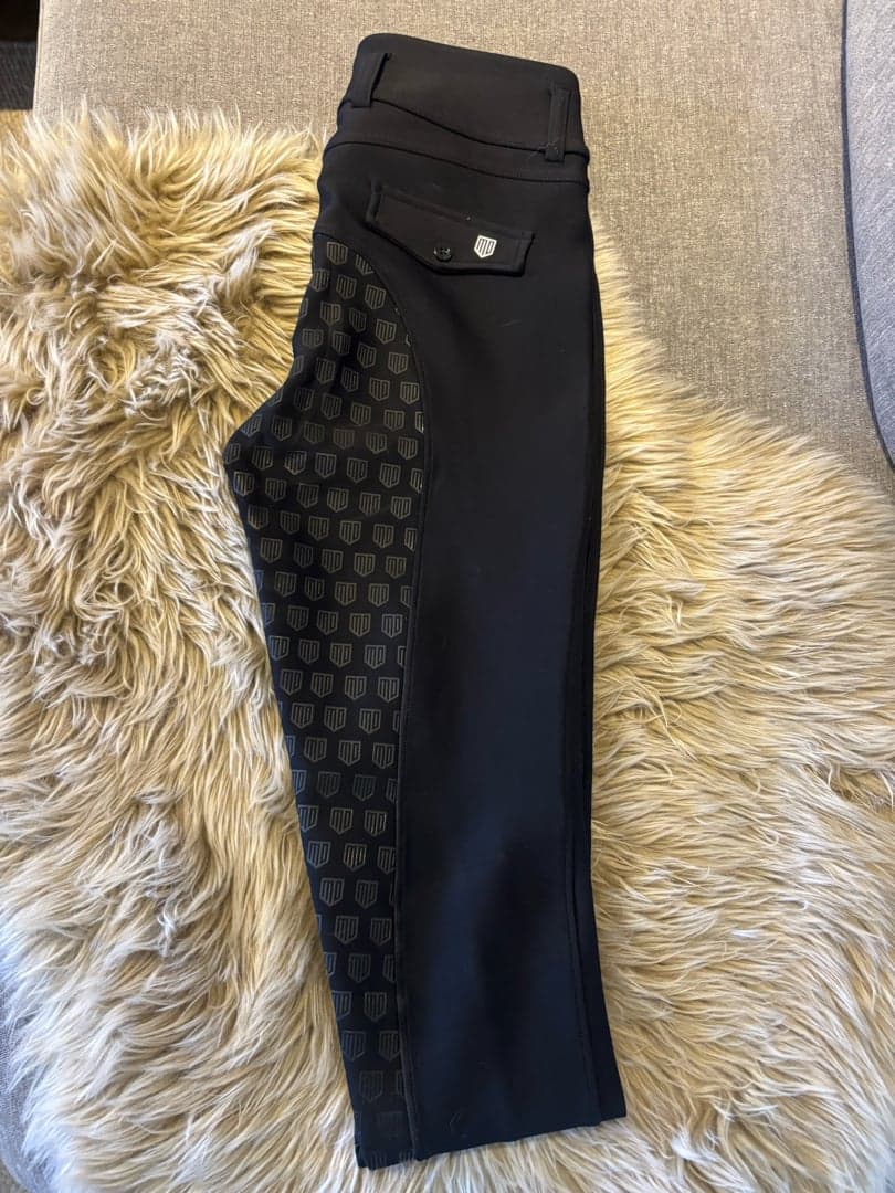 Bild 1 av Svarta ridbyxor från Maya delorez