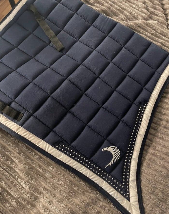 Media 1 av Mörkblått schabrak full