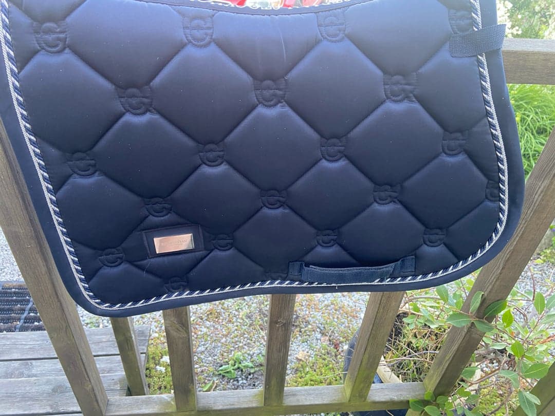 Image 1 of Marinblått schabrak 