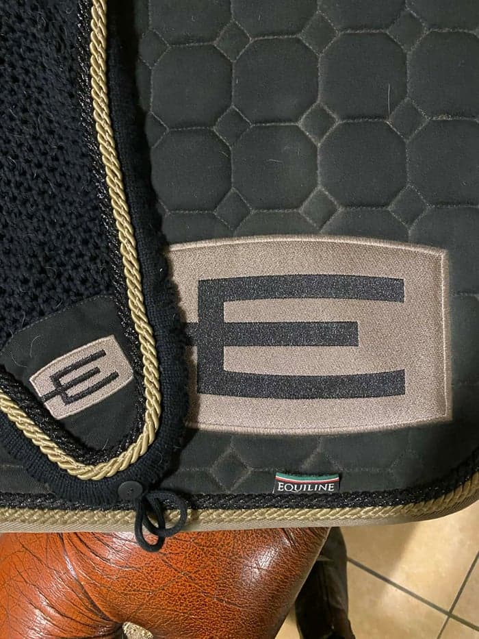 Media 2 av Svart schabrak från Equiline