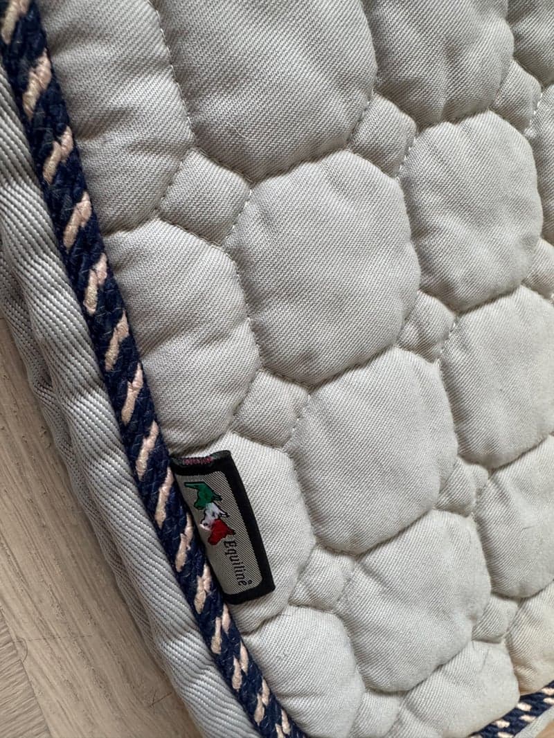 Bild 2 av Grått schabrak från Equline