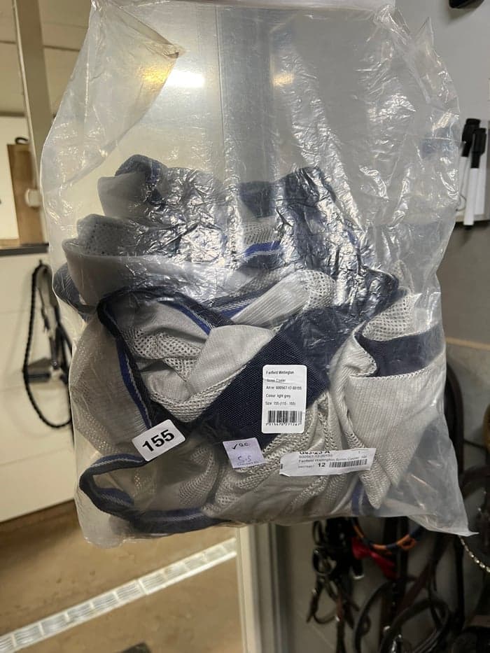 Media 6 av Vit svettäcke från fairfield 