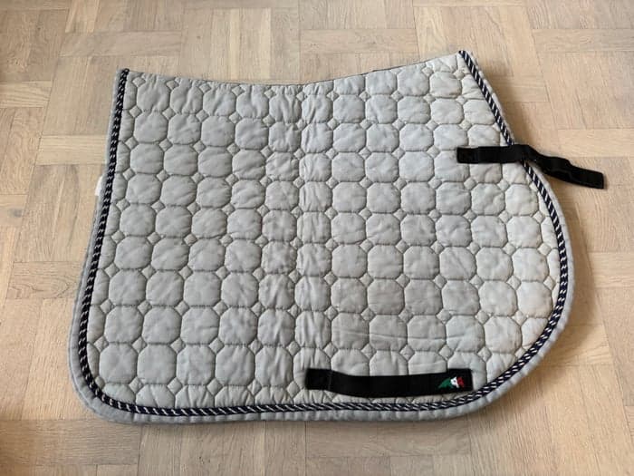 Media 4 av Grått schabrak från Equline