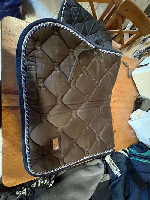 Bild av Mörkbrunt schabrak från Equestrian Stockholm 