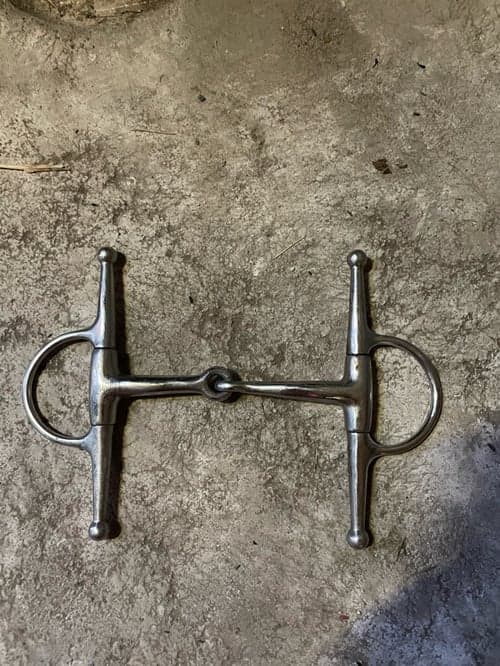Image of 2 delat bett med parerstänger 