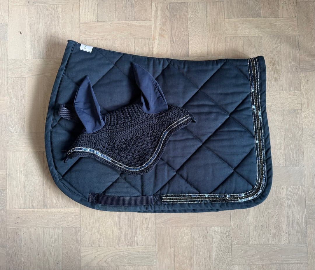 Image 1 of Mörkblått schabrak med matchande huva