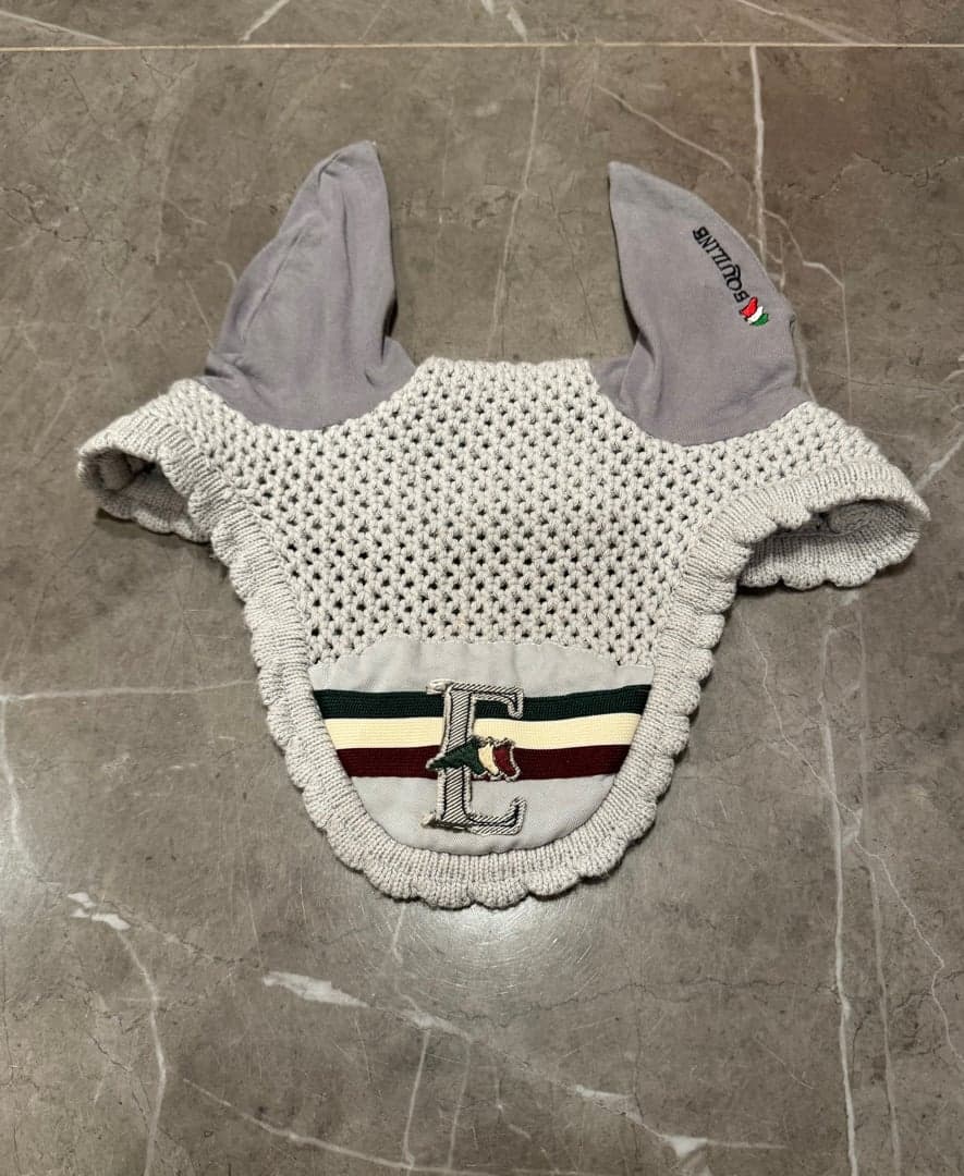 Bild 1 av Grå huva från Equiline Stl full