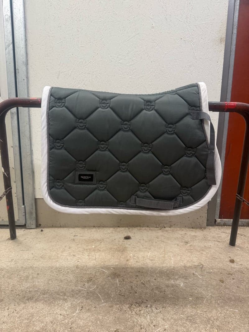 Bild 4 av JULKLAPPSTIPS!🎅Mörkgrått hoppschabrak med huva från Equestrian Stockholm, strl PONNY 