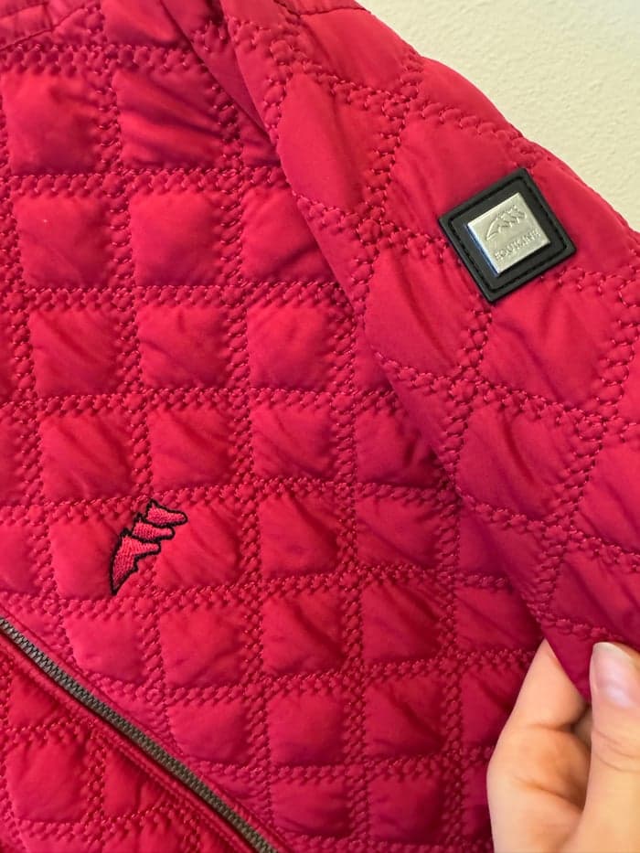 Media 5 of Mörkrosa jacka från Equline