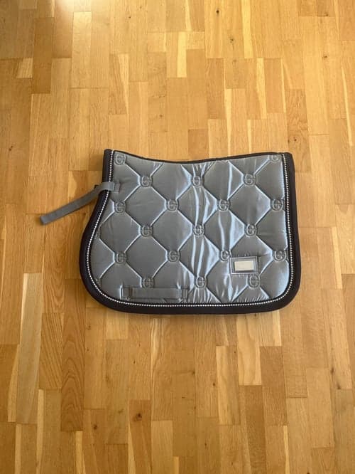 Bild av Grått schabrak från Equestrian Stockholm