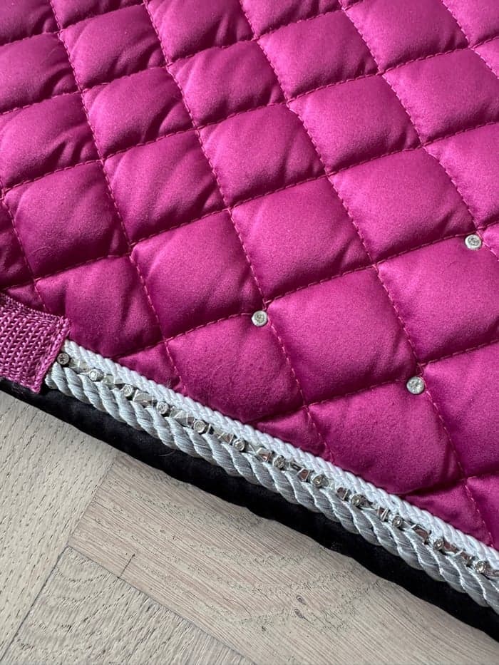 Media 5 of Rosa schabrak från Schockemöhle Sports