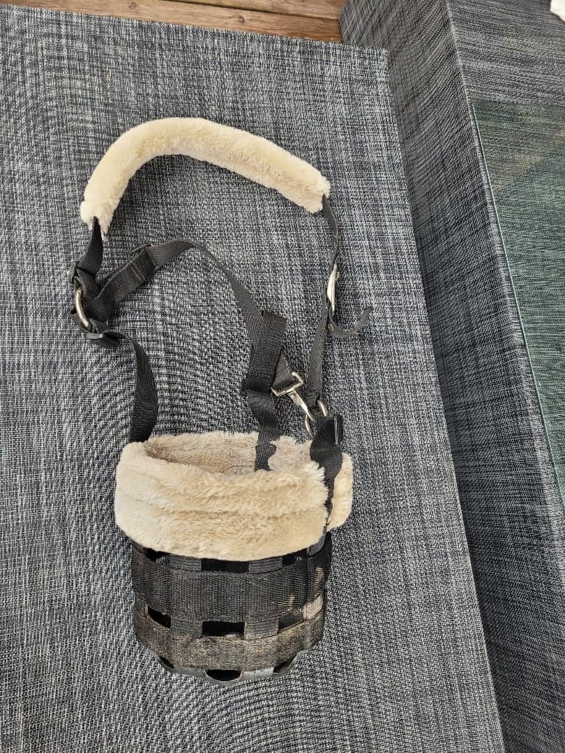 Bild 1 av Grazing halter with fluff