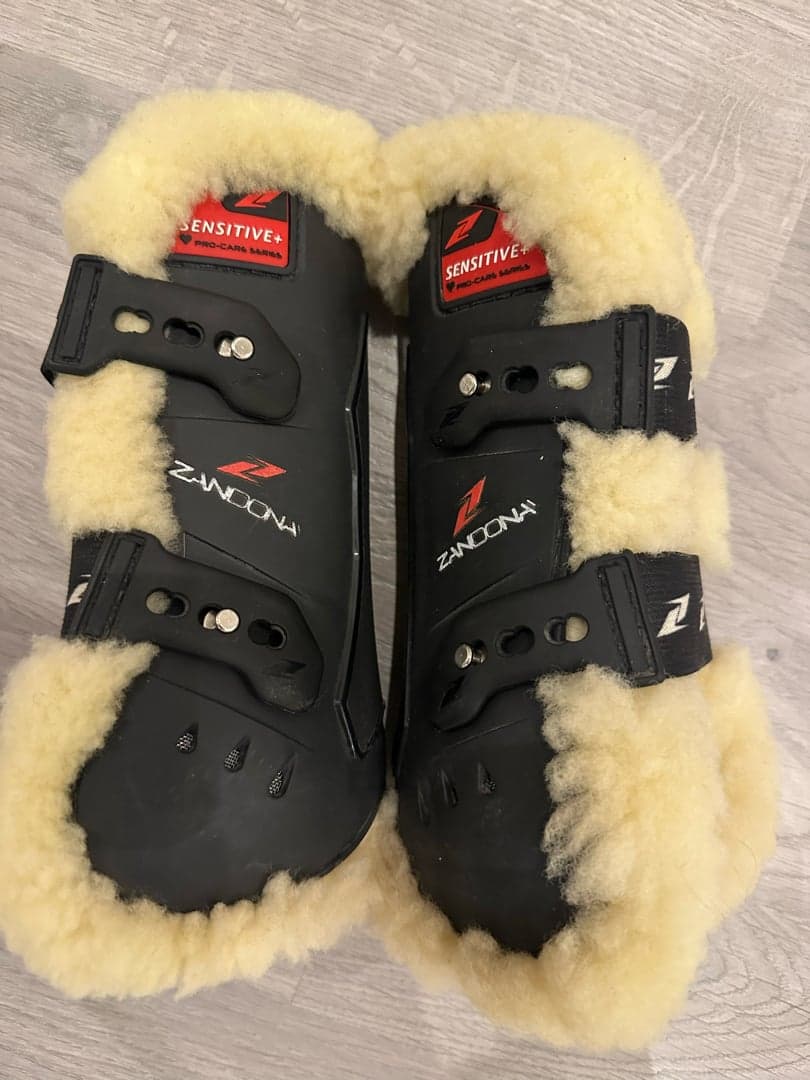 Bild 1 av Zandona benskydd Small