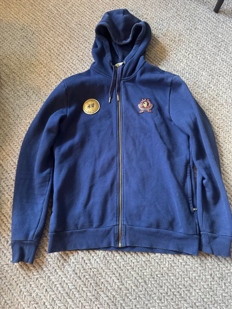Bild 1 av Blå hoodie från H&M we love horse 