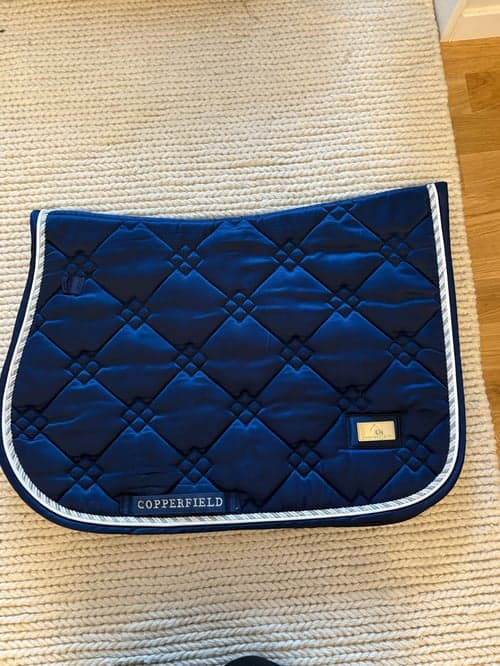 Bild av Mörkblått schabrak från COPPERFIELD